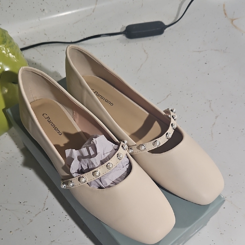 Cream Pearl-Embellished Women's Flats
